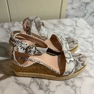 Snakeskin Pattern Wedge Sandals